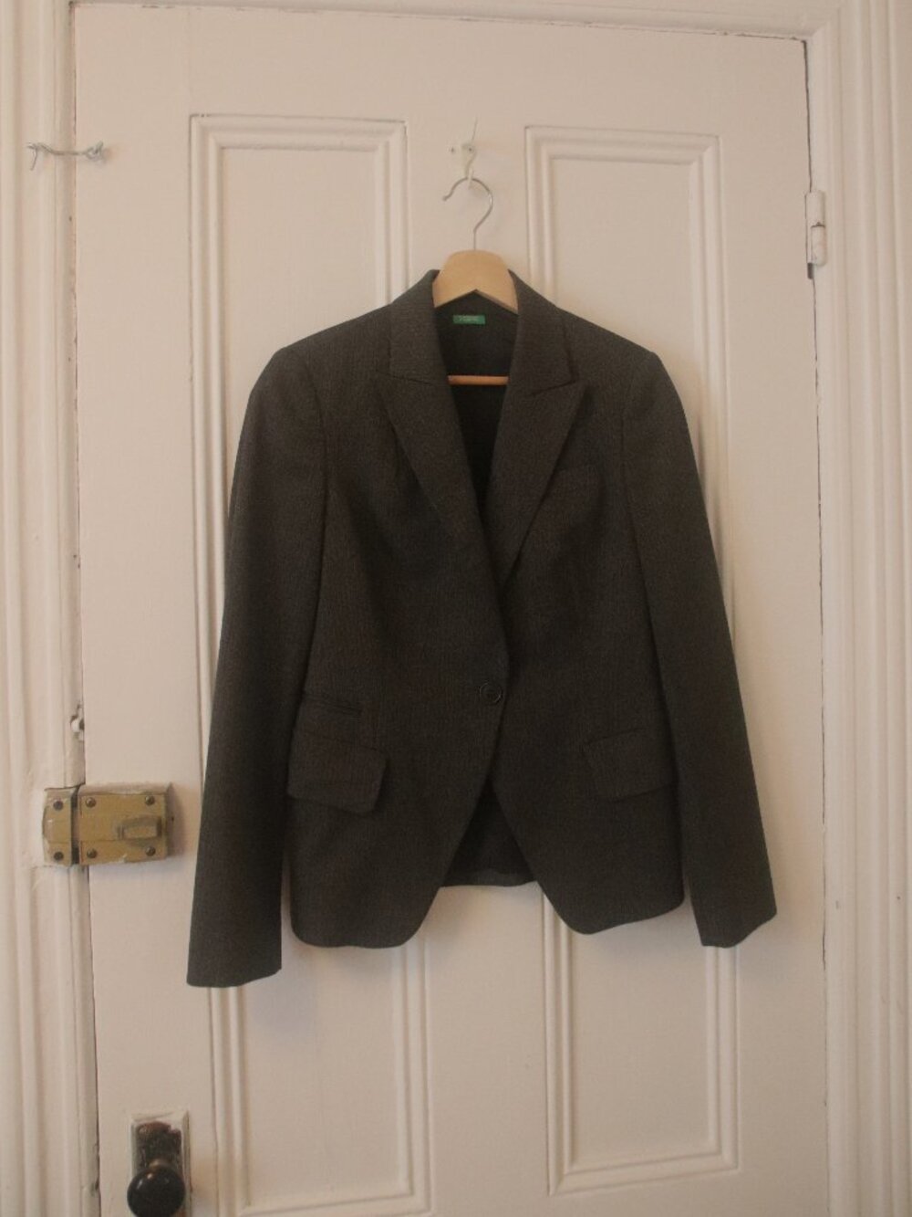 Benneton Women's Blazer Gray -- Size 40 Italian, US Small